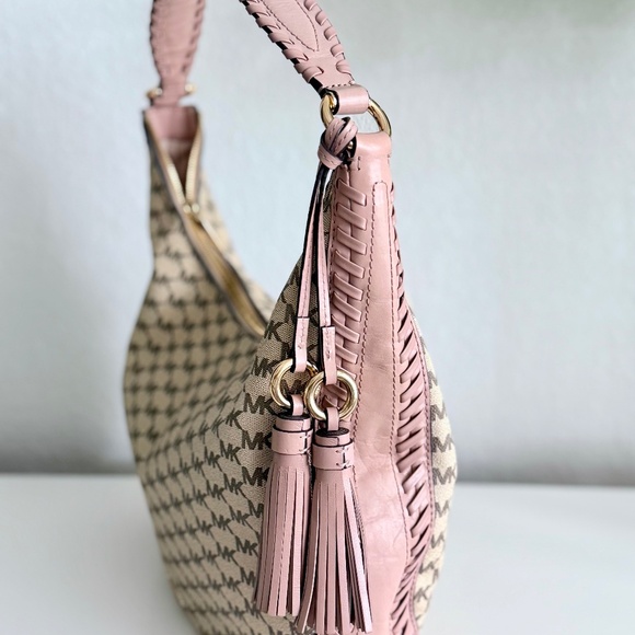 Michael Kors Nolita style MK Print Shoulder Bag - Picture 2 of 4